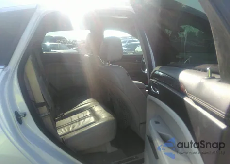 2010 Cadillac Srx Performance Collection z USA, uszkodzony, nr VIN 3GYFNEEYXAS607146